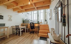 Historic & Sunny Mezzanine Bolhao By Vacationy